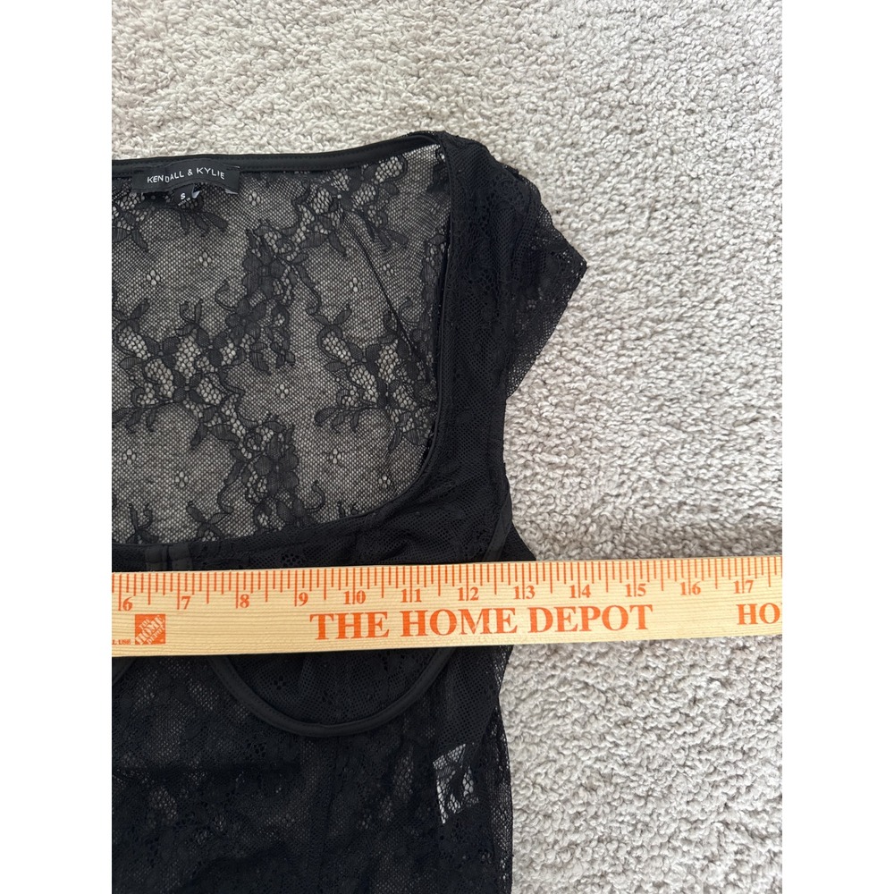 Kendall and Kylie Floral Lace Crop Top Black Sz S Whimsigoth Grunge Festival - Picture 4 of 6